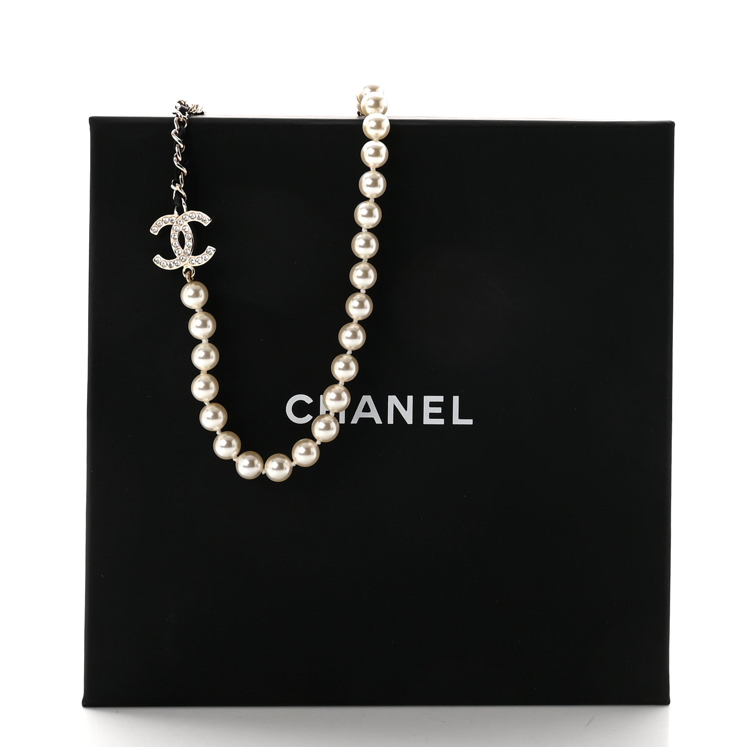 Chanel Lambskin Pearl Crystal CC Short Necklace Gold White Black 7 of 7