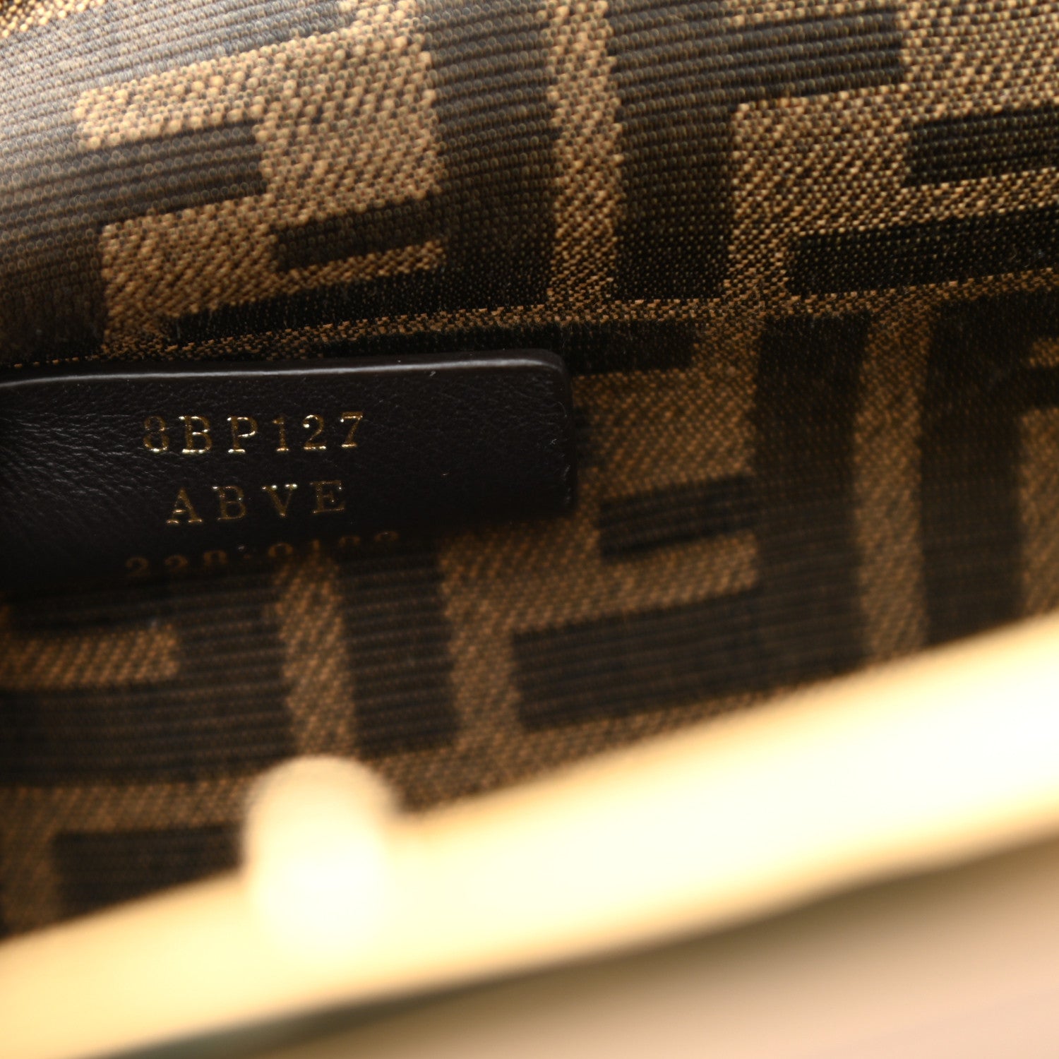 Fendi Shiny Nappa Medium Fendi First Nuvola 7 of 11