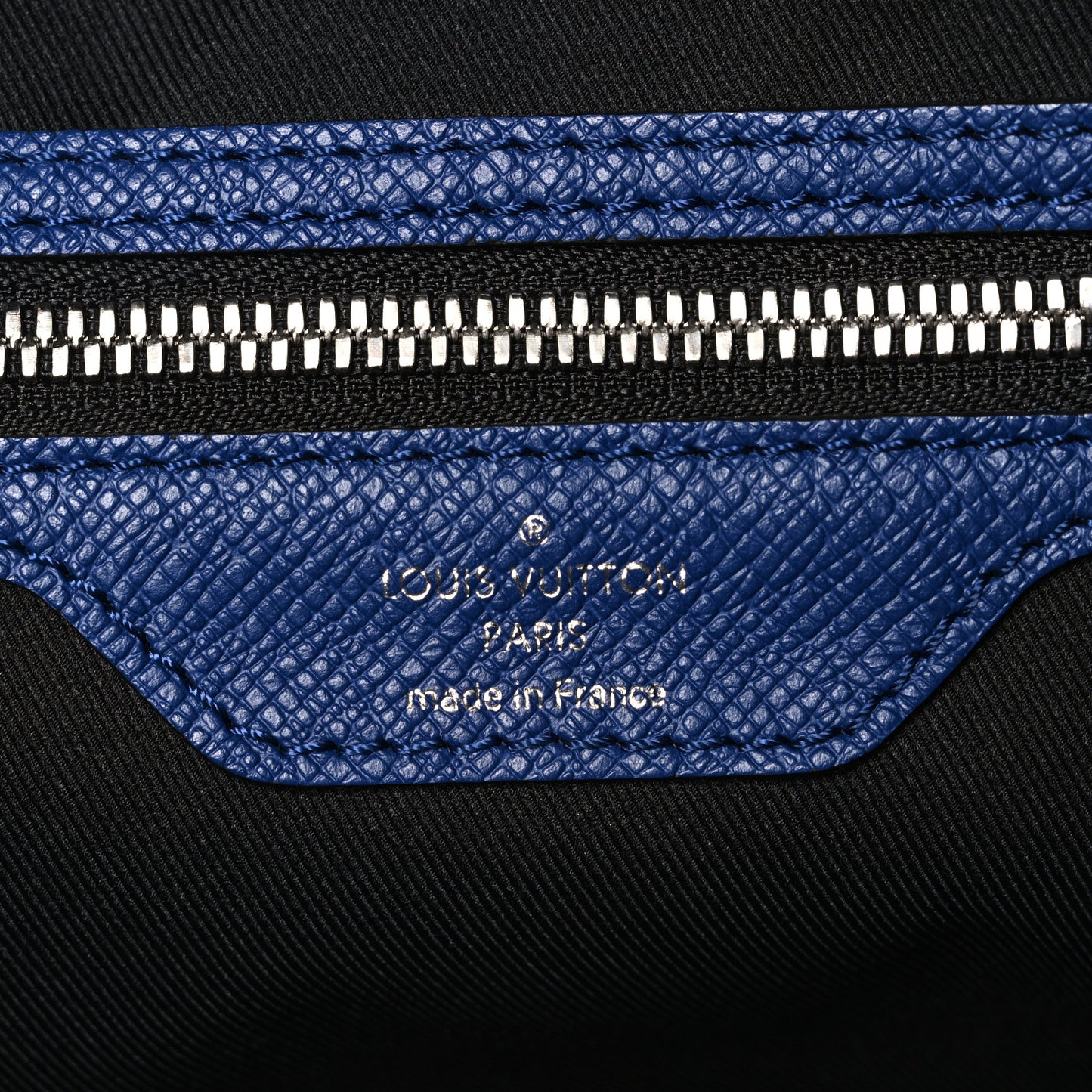 Taiga Monogram Eclipse Keepall Bandouliere 50 Pacific Blue
