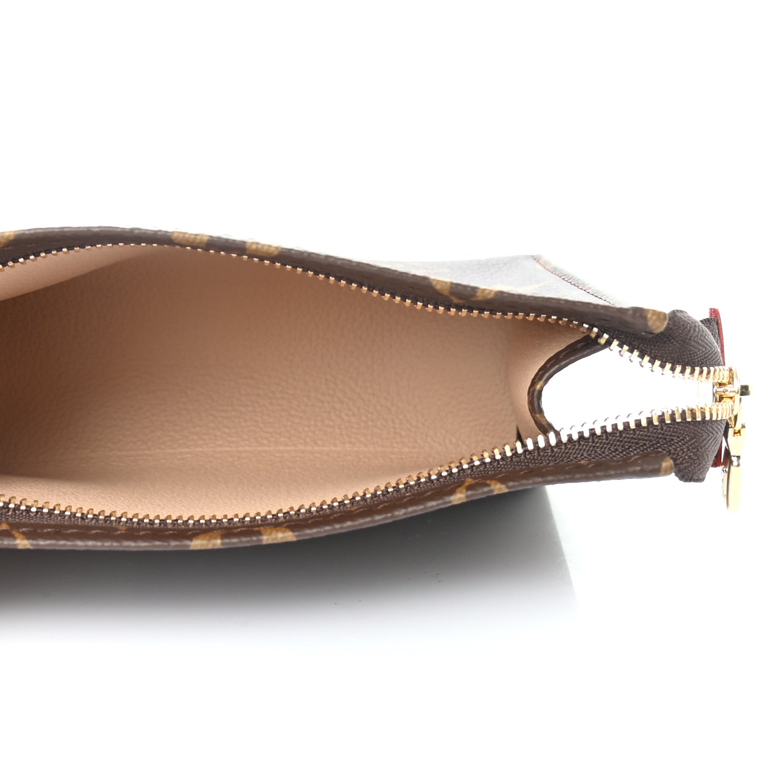 Louis Vuitton Monogram Toiletry Pouch 15 4 of 9