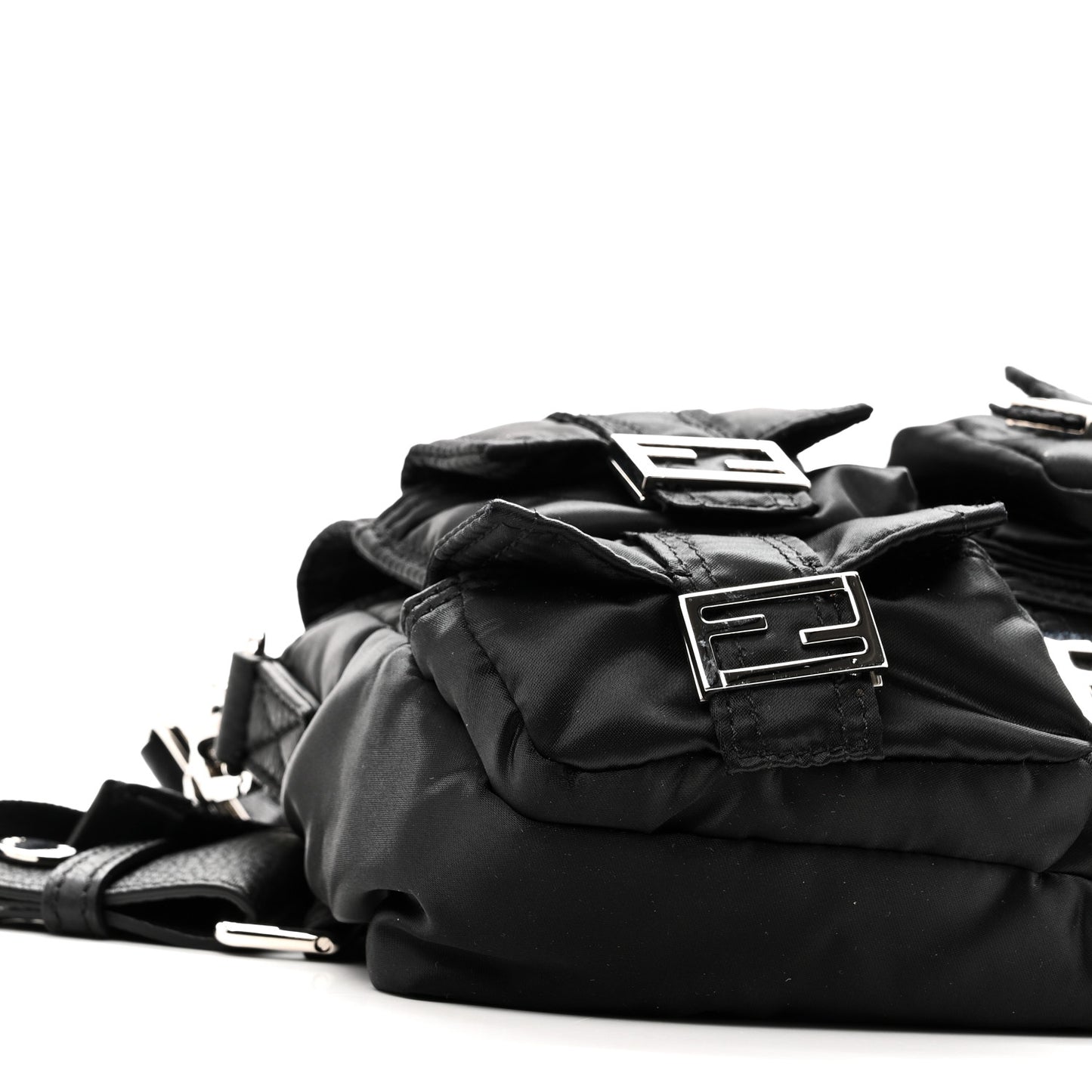 Econyl Cuoio Romano Multipocket Baguette Black
