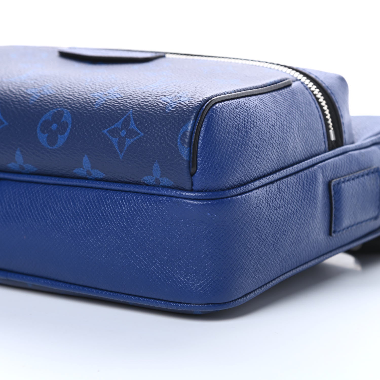 Louis Vuitton Taiga Monogram Outdoor Messenger Cobalt 10 of 12