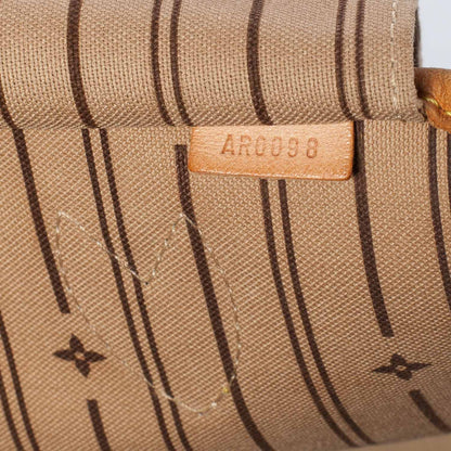 Louis Vuitton Monogram Neverfull MM 7 of 15