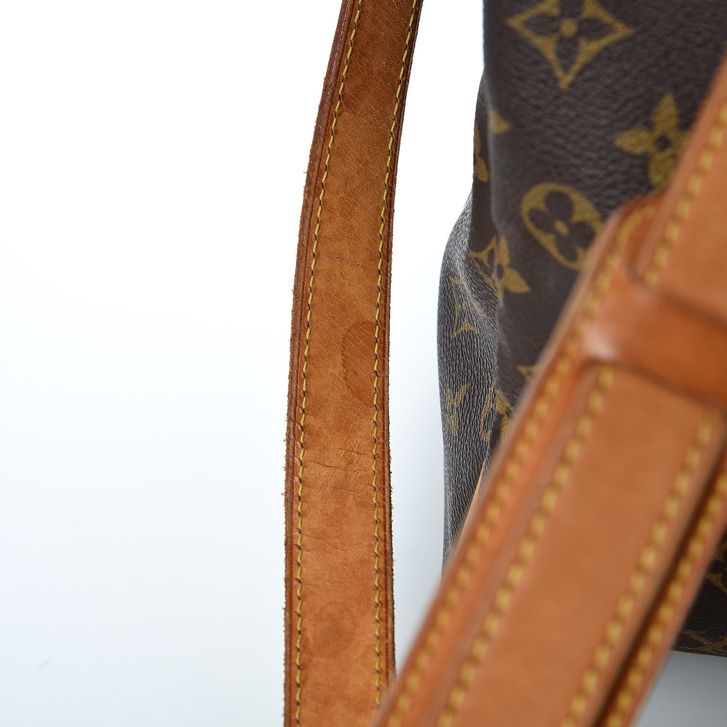 Louis Vuitton Monogram Keepall Bandouliere 60 15 of 23
