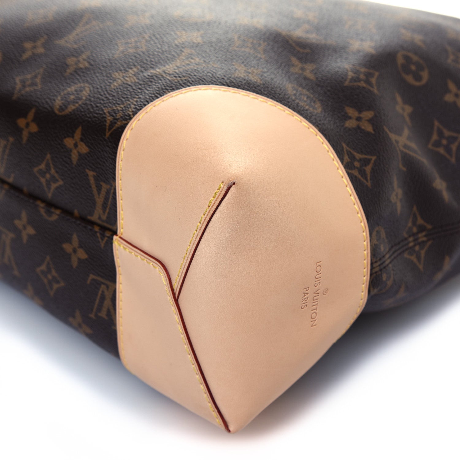 Louis Vuitton Monogram Berri MM 17 of 21