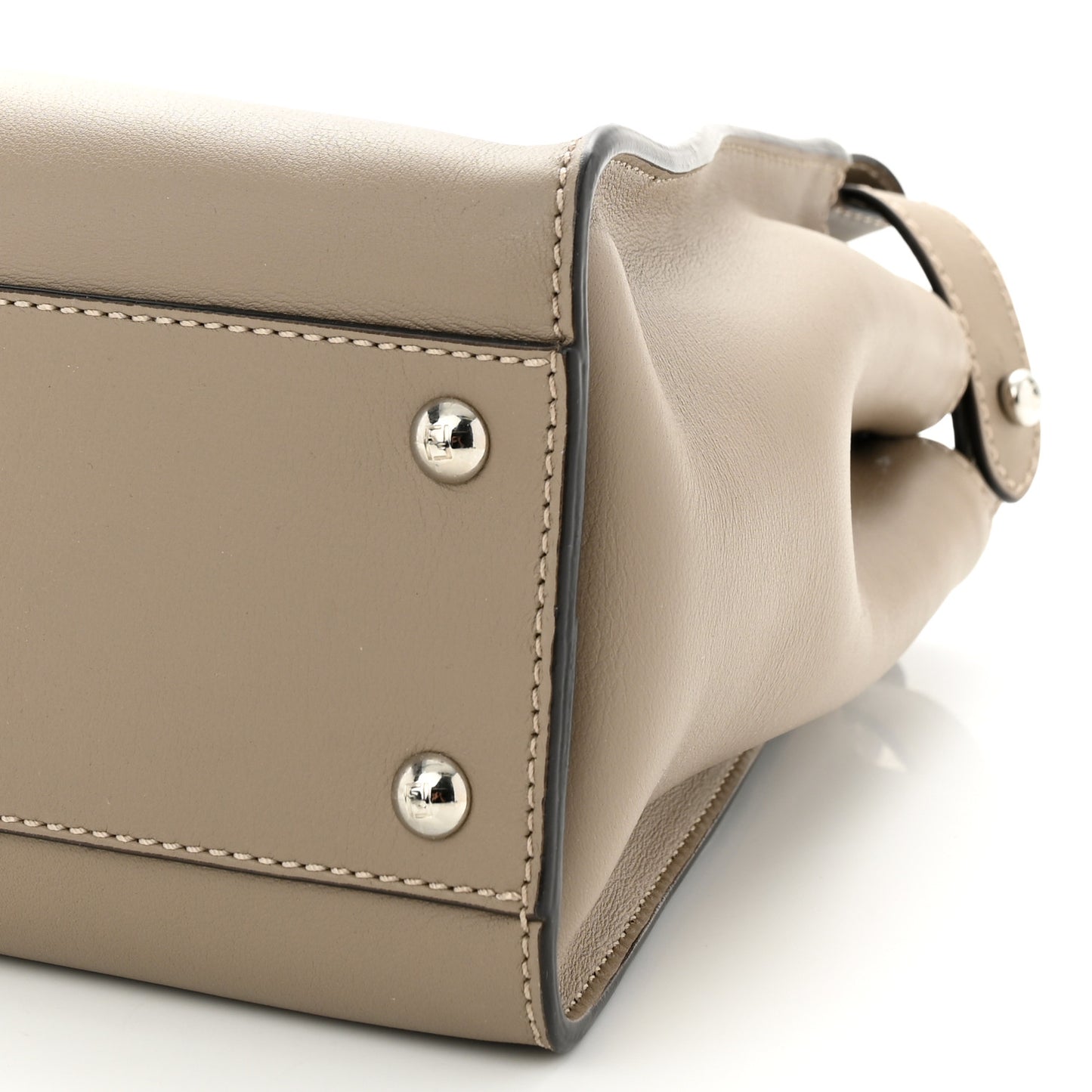 Vitello Seta Shiny Nappa Elaphe Medium Peekaboo Iconic Satchel Tortora Natural Ebano