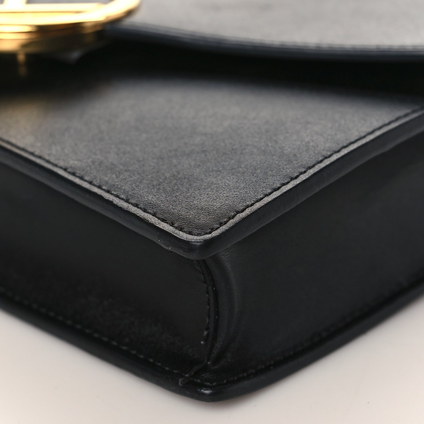 Vitello Liberty Lucido F is Fendi Medium Envelope Wallet on Chain Black