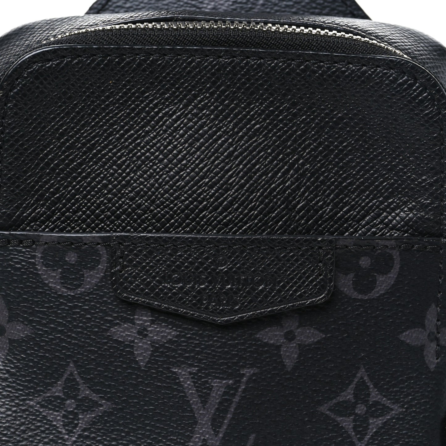 Taigarama Outdoor Slingbag Black