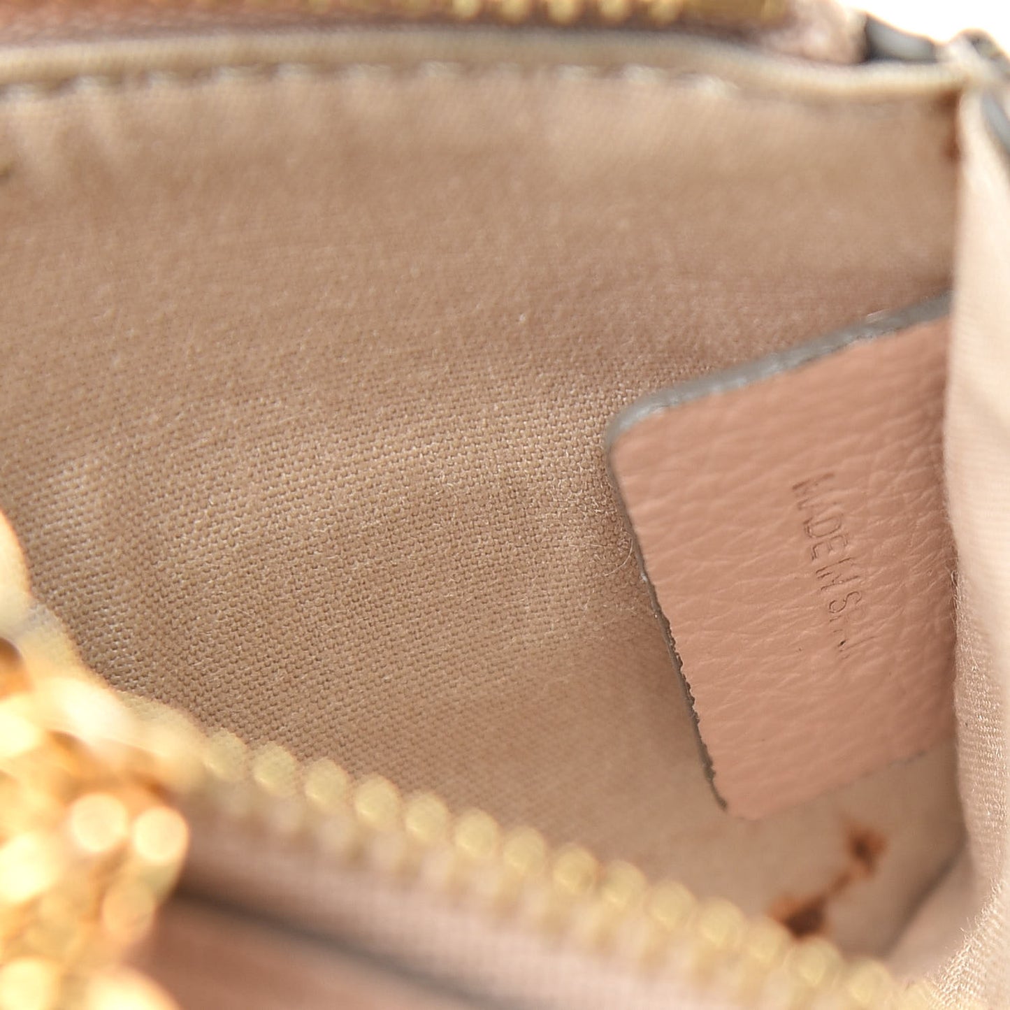 Grained Calfskin Drew Card Holder Cement Pink