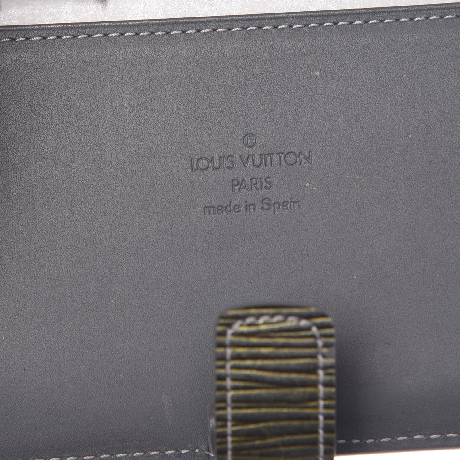 Louis Vuitton Cyber Epi Millennium Day Meets Night Small Ring Agenda Anthracite 6 of 10