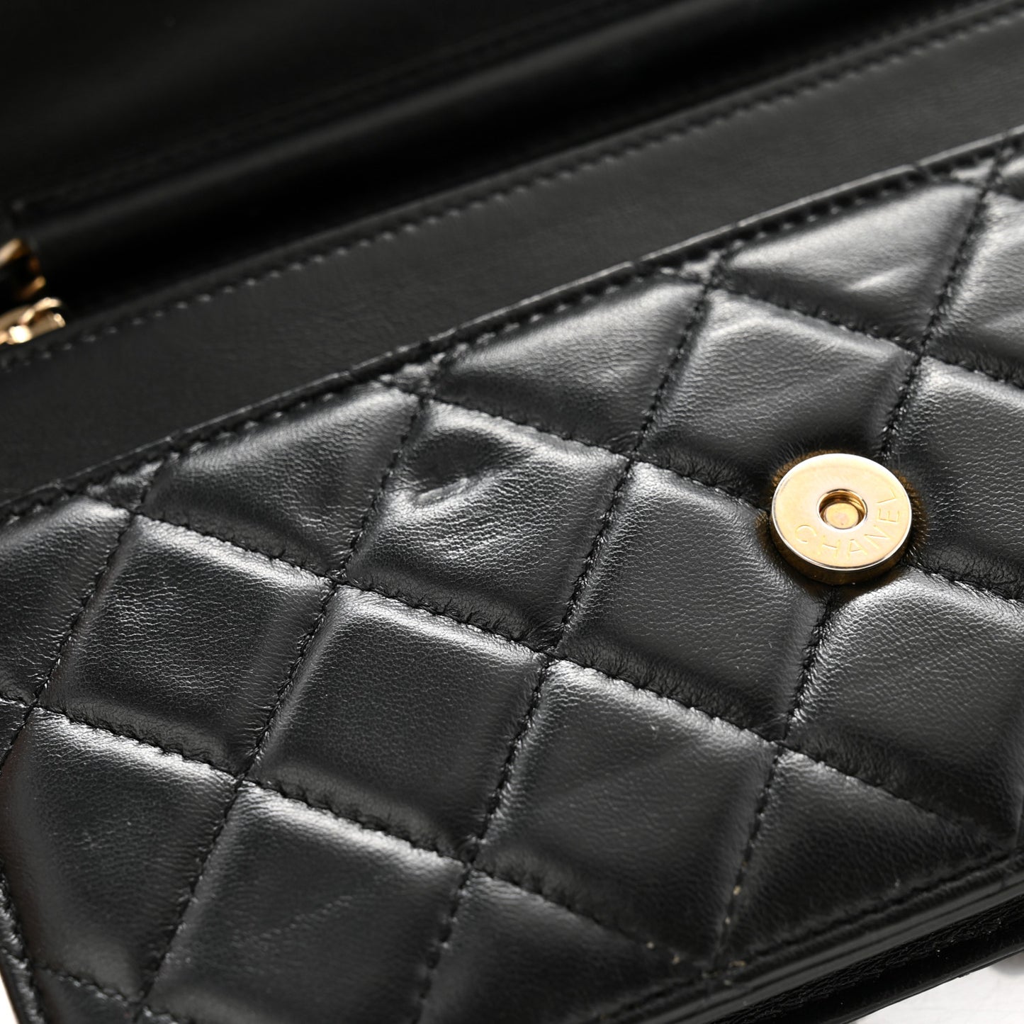 Lambskin Quilted Chain Around Wallet On Chain WOC Black