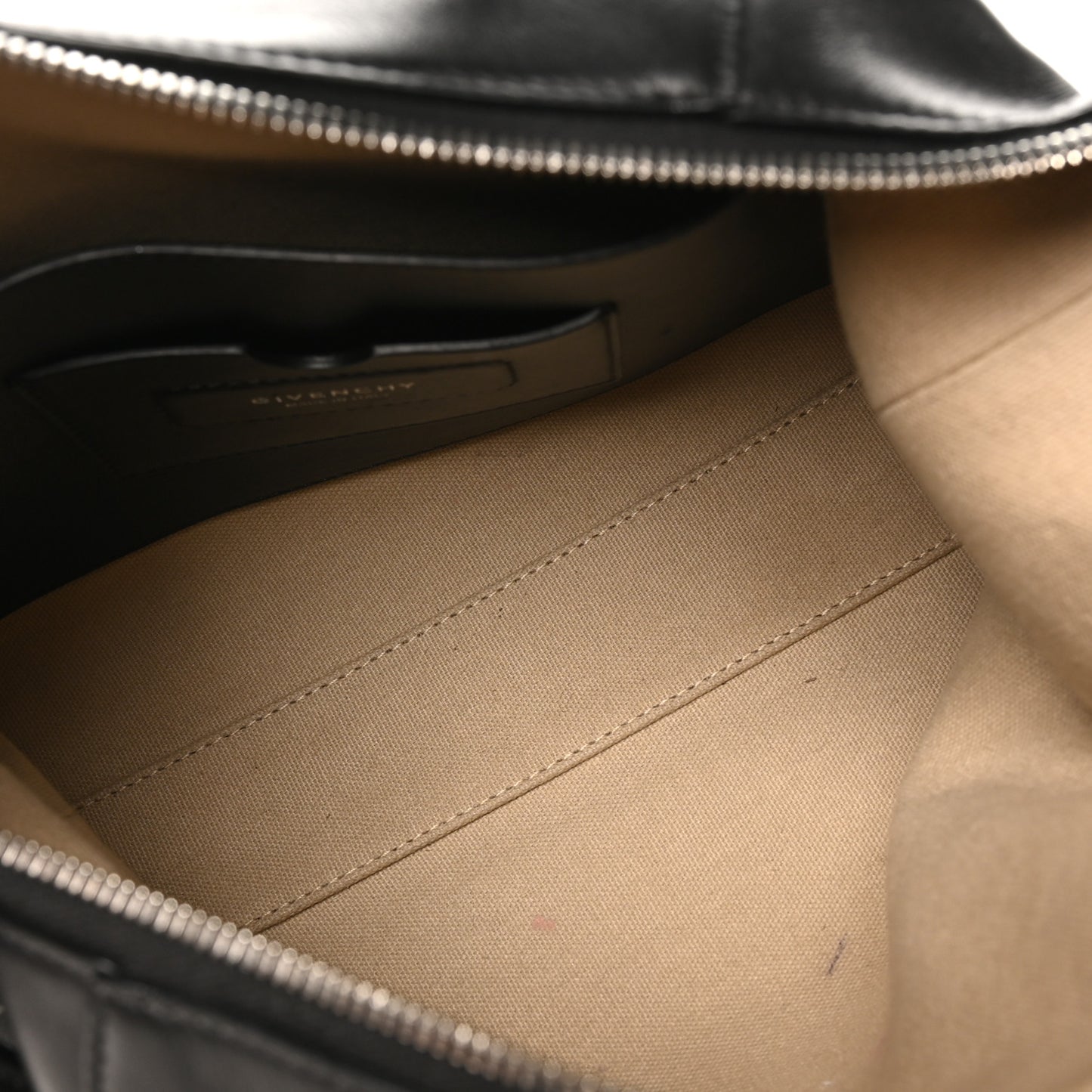 Smooth Calfskin Small Soft Antigona Black