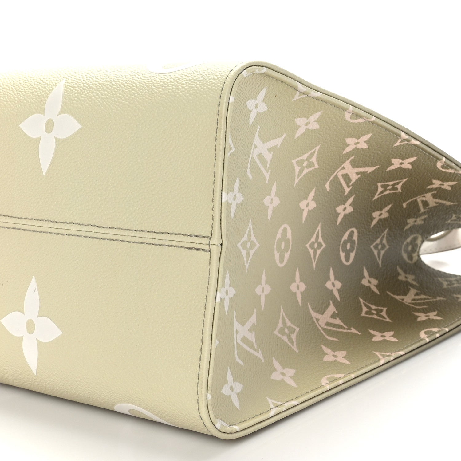 Louis Vuitton Monogram Giant Spring In The City OnTheGo MM Sunset Kaki 7 of 8