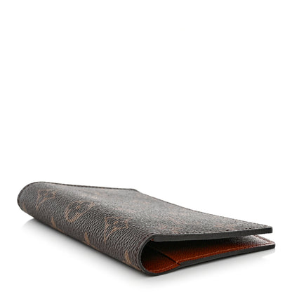 Louis Vuitton Monogram Passport Cover 4 of 8