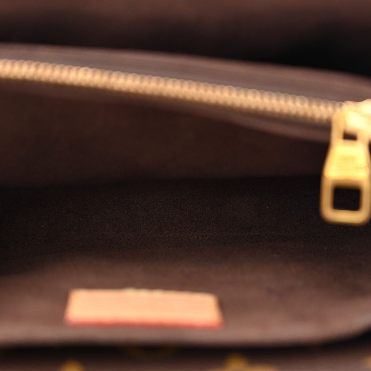 Monogram Pochette Metis East West