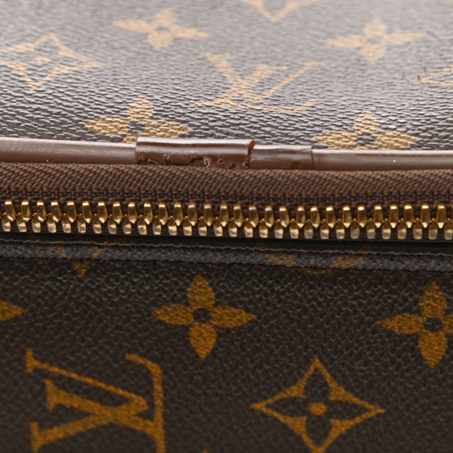 Louis Vuitton Monogram Pegase 60 14 of 17