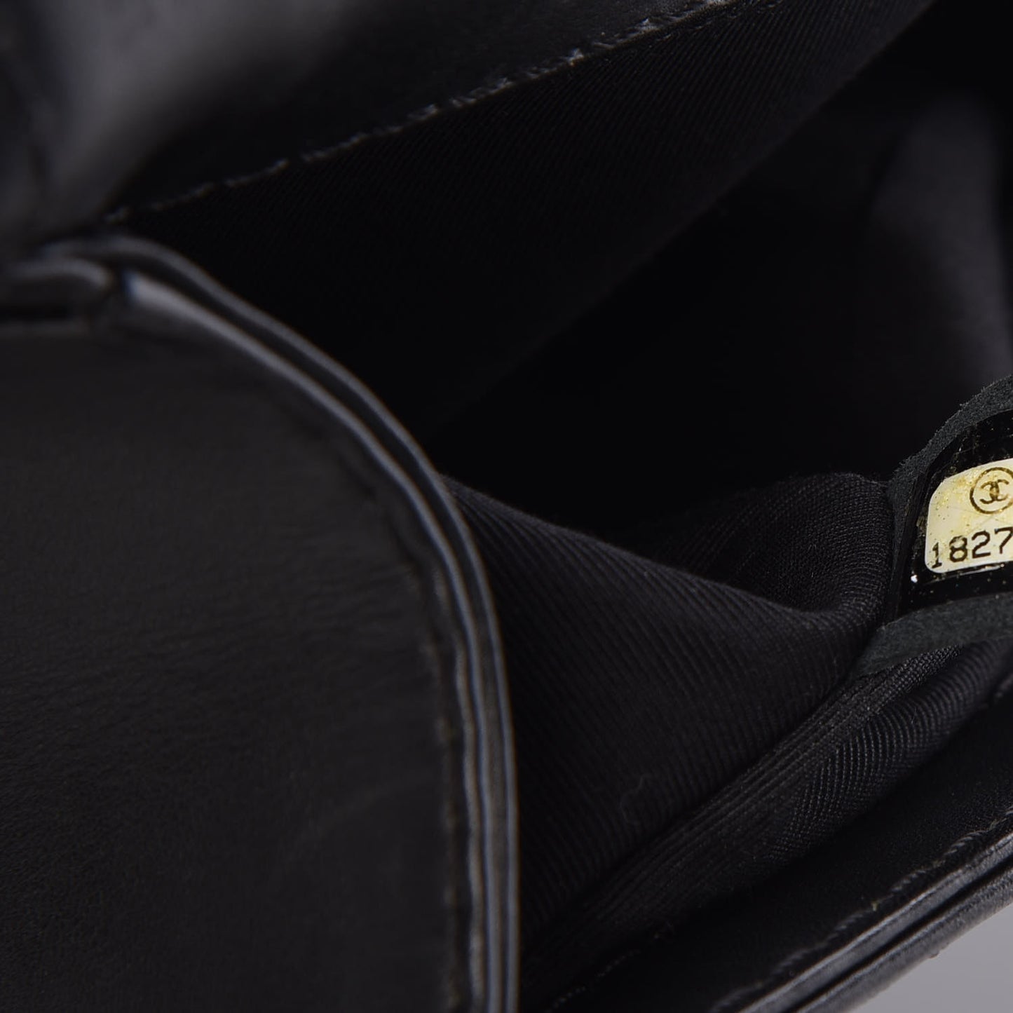 Calfskin Double Stitch Medium Boy Flap Black