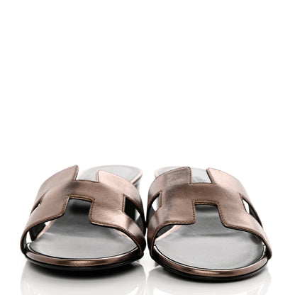 Hermes Metallic Calfskin Oasis Sandals 37 Or Vieilli 3 of 9