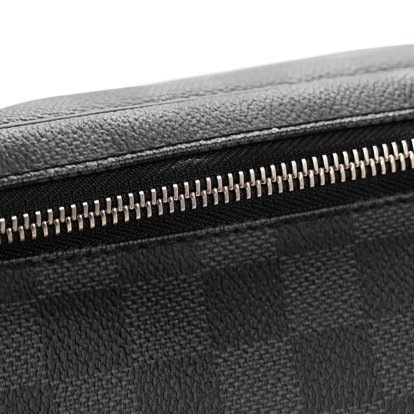 Damier Graphite Dopp Kit Toilet Pouch