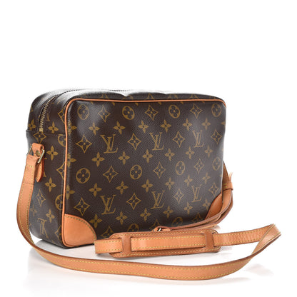 Louis Vuitton Monogram Trocadero 30 3 of 6