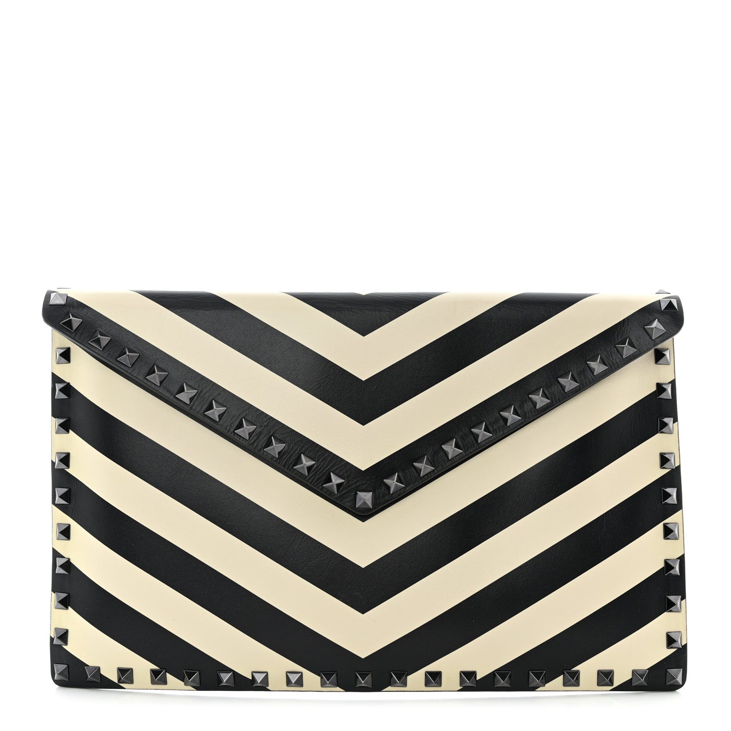 Vitello Chevron Rockstud Rolling Envelope Clutch Light Ivory Black
