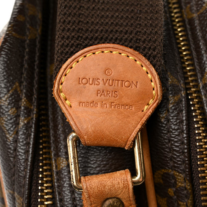 Louis Vuitton Monogram Reporter PM 7 of 11