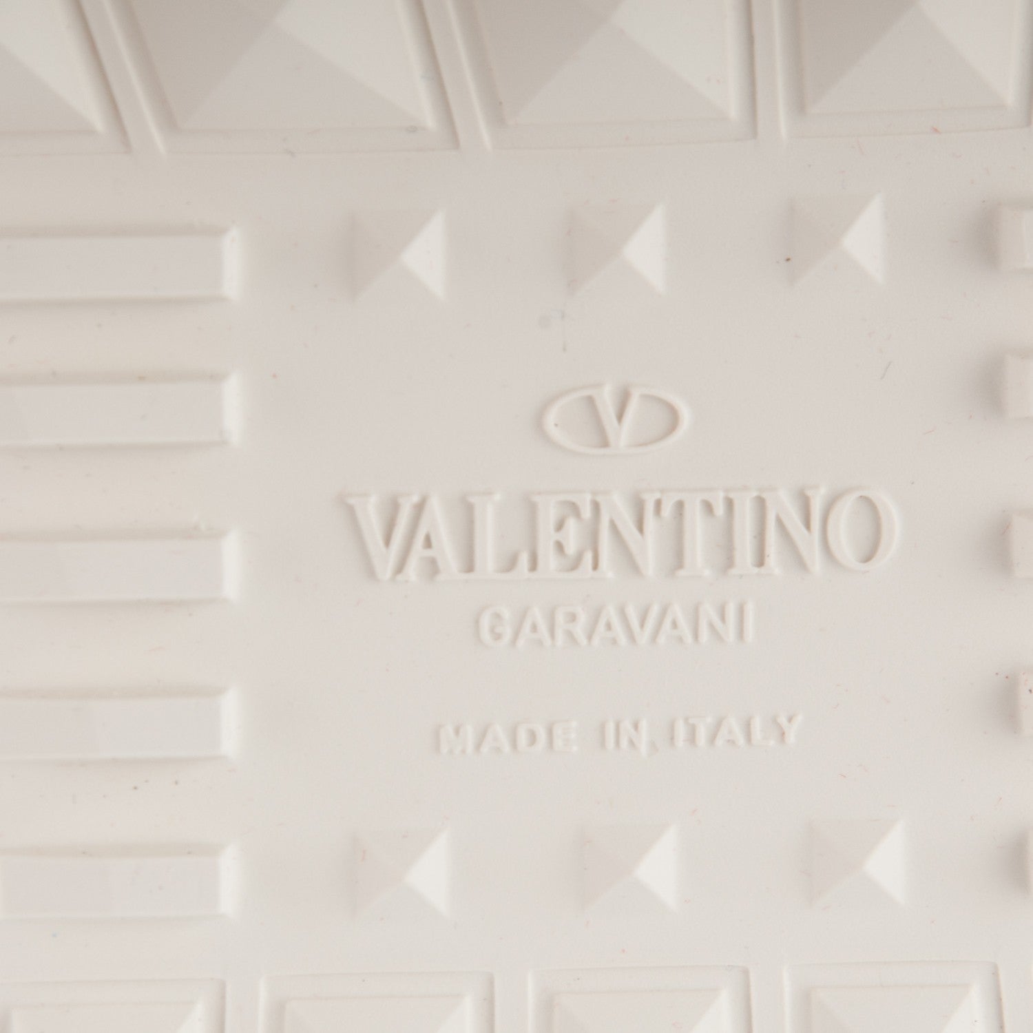 Valentino Garavani Calfskin Womens Rockstud Open Sneakers 40 White Light Stone 6 of 7