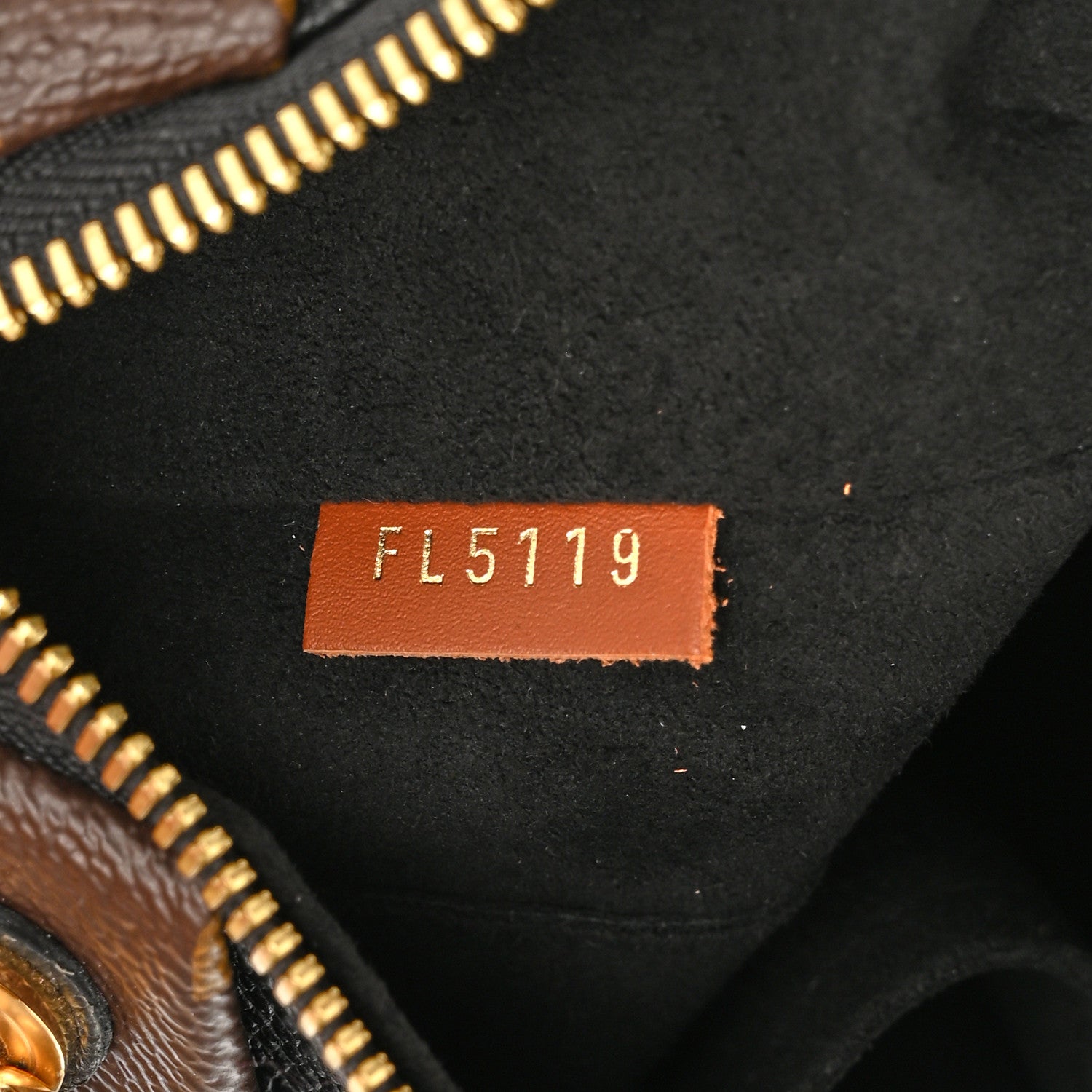 Louis Vuitton Monogram V Tote BB Black 6 of 10