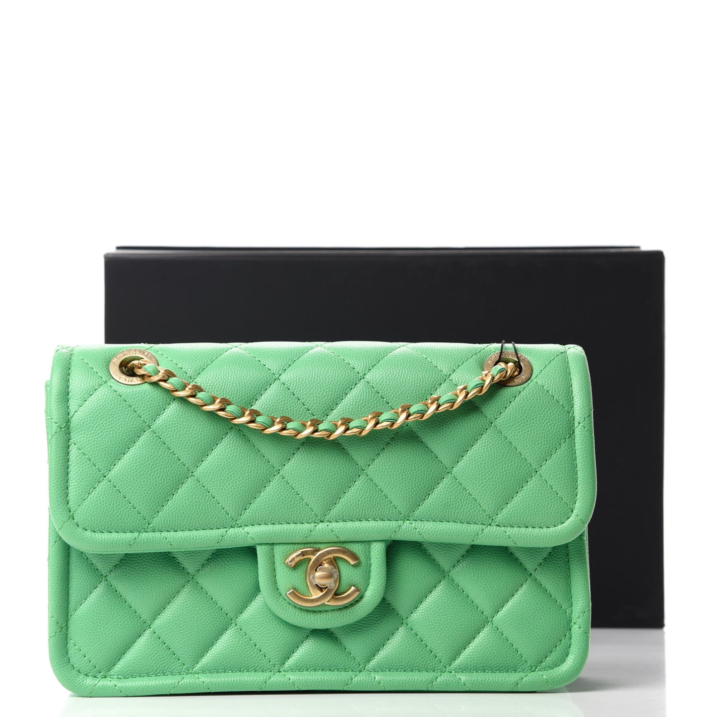 Caviar Quilted Medium Sweet Classic Flap Green