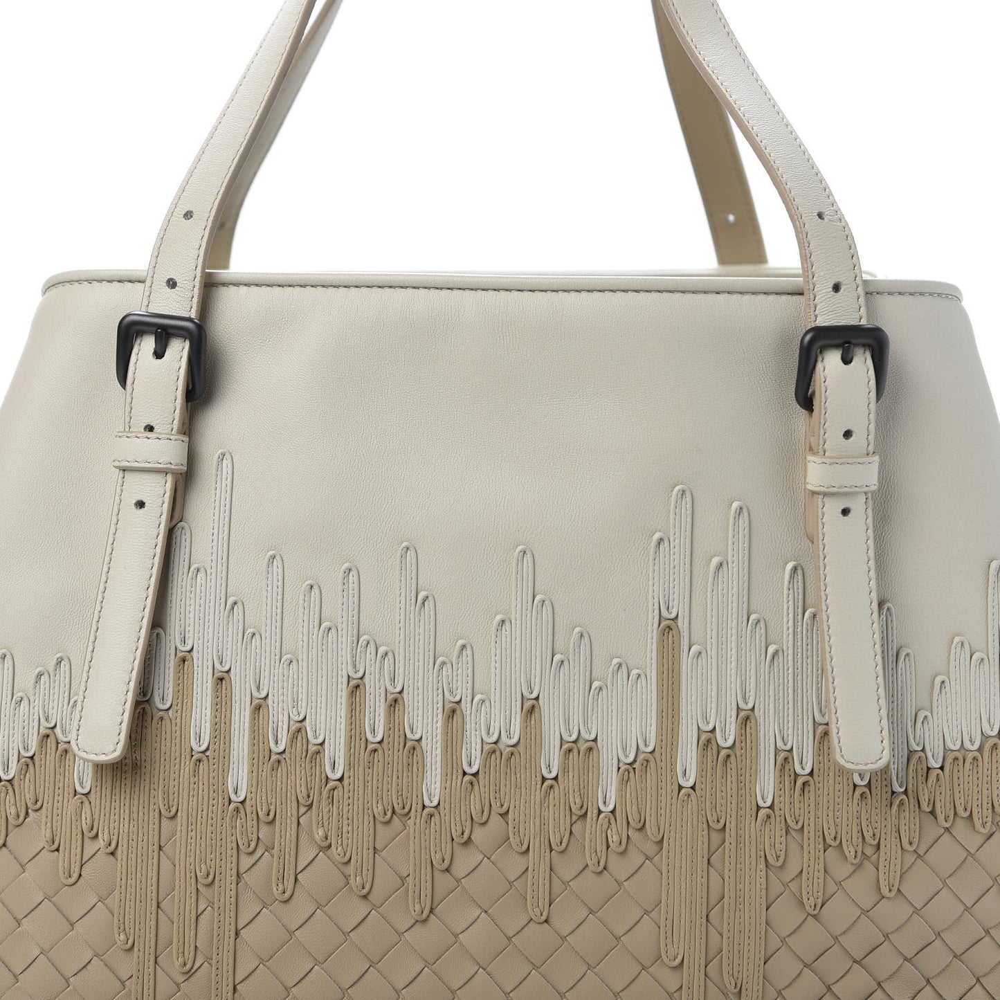 Nappa Intrecciato Medium Flow Wave Tote Mink Mist