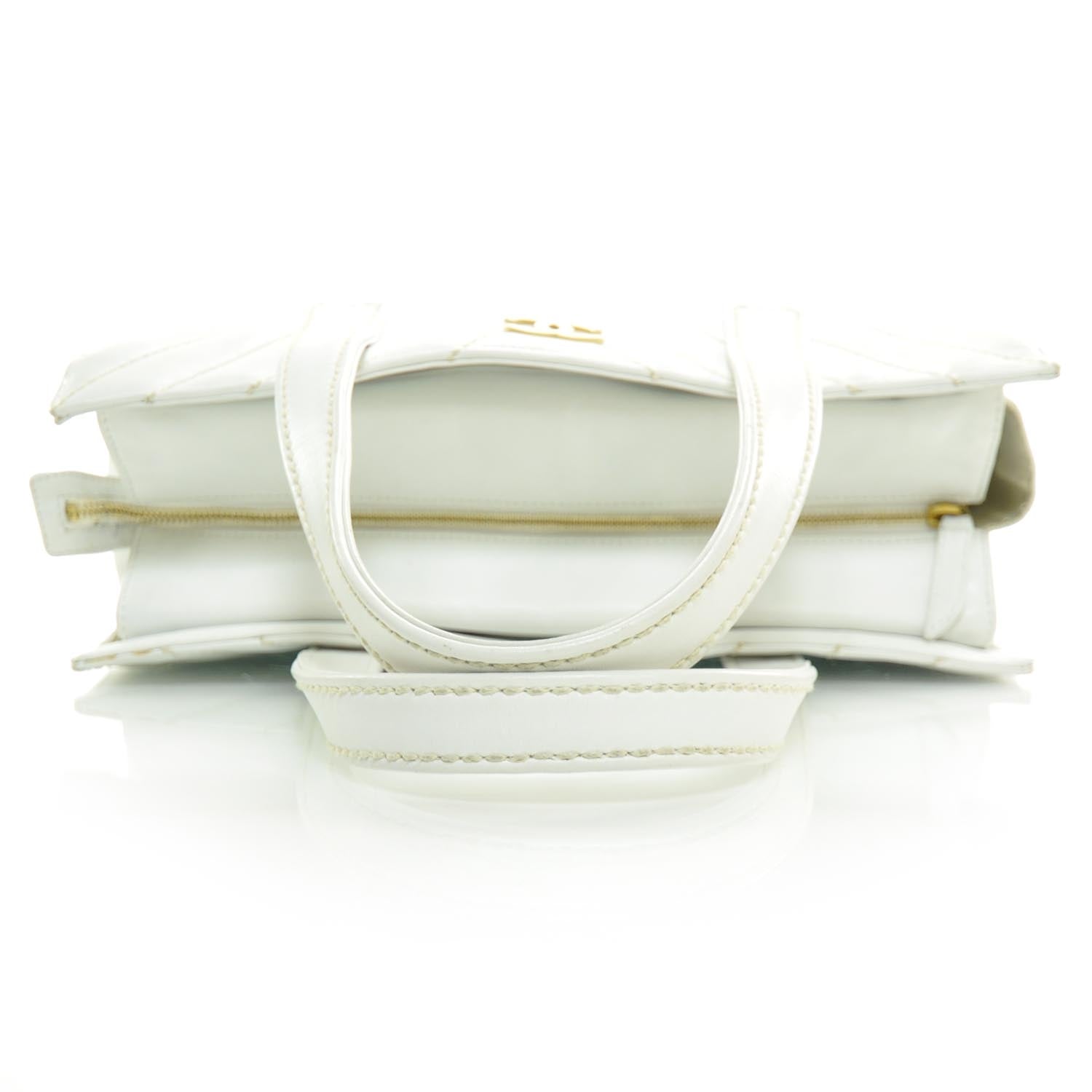 Chanel Lambskin Chevron Tote White 5 of 9