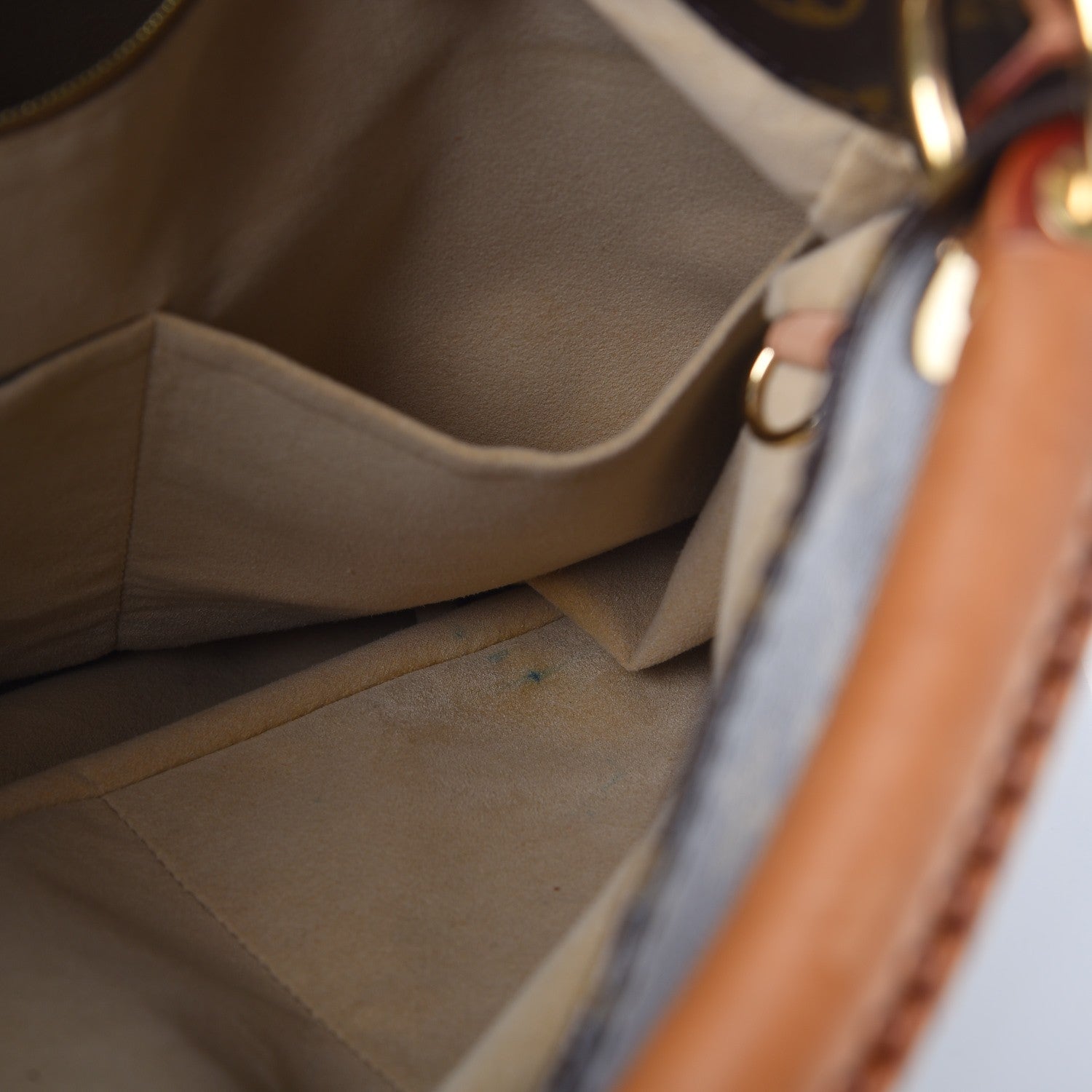 Louis Vuitton Monogram Artsy GM 14 of 16
