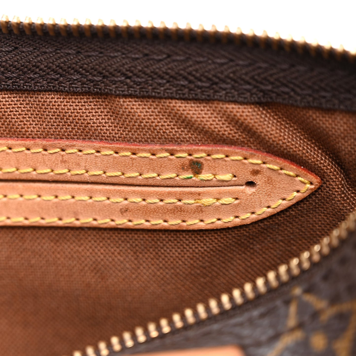 LOUIS VUITTON Monogram Speedy 25
