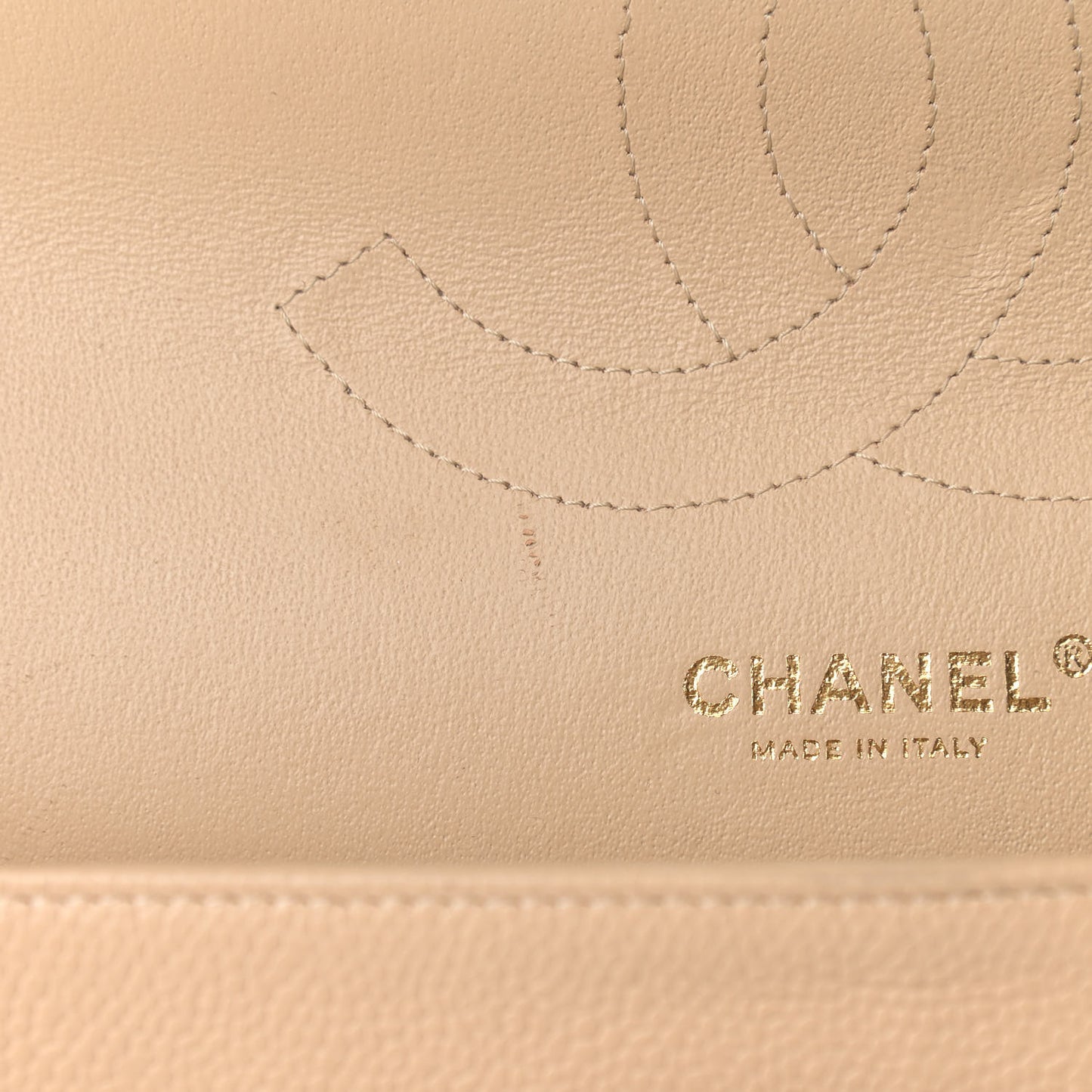 Caviar Quilted Jumbo Double Flap Beige Clair