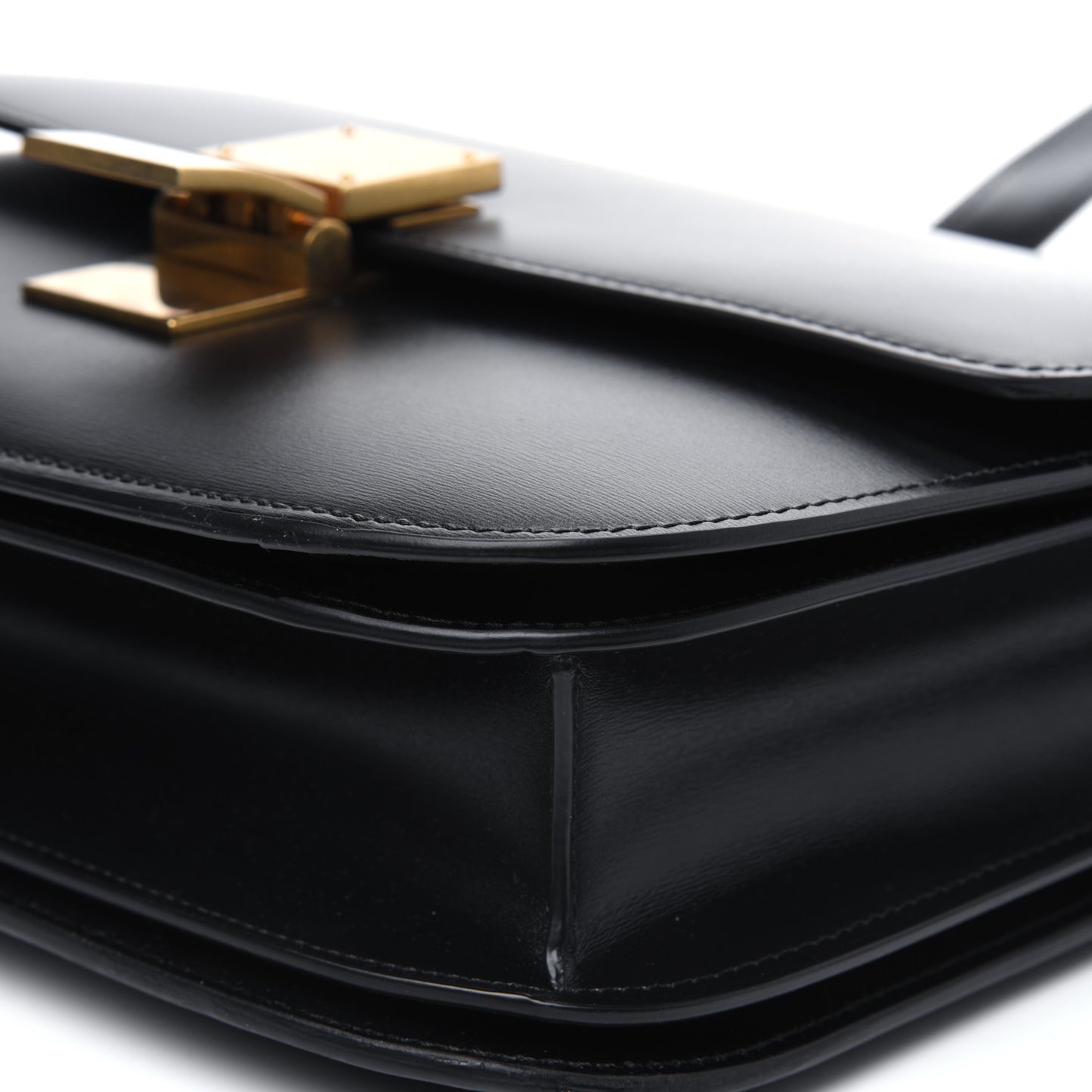 Box Calfskin Medium Classic Box Flap Bag Black