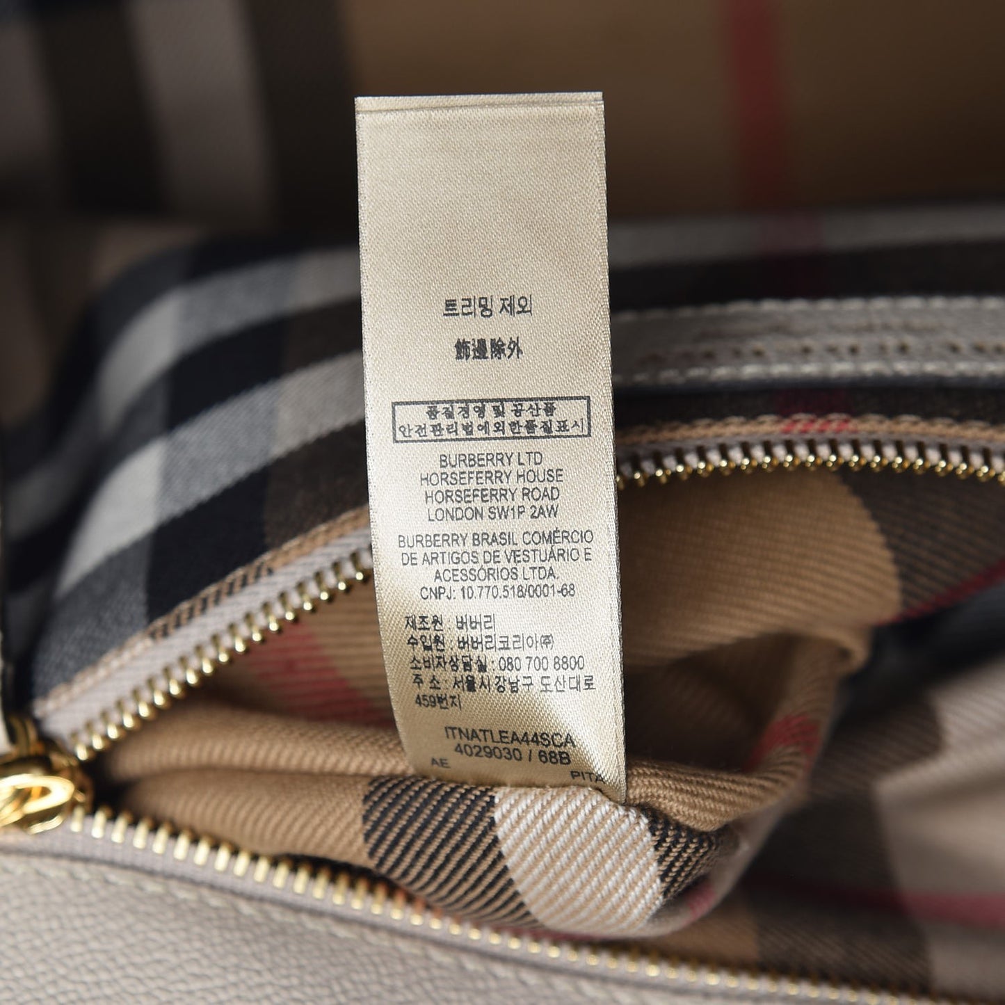 Soft Grain Calfskin Medium Buckle Tote Limestone
