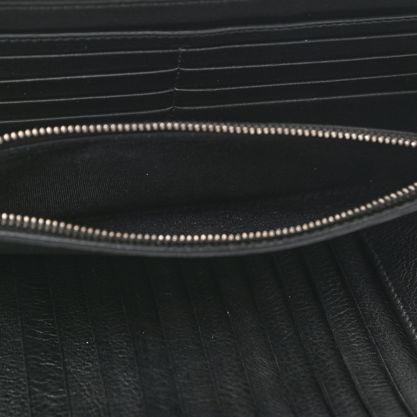 HOMME Calfskin Ribbed Zip Around Wallet Black