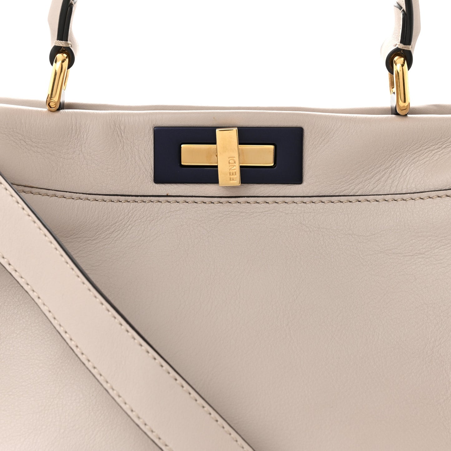 Vitello Seta Shiny Nappa Medium Peekaboo Iconic Satchel Grigio Polvere Magenta