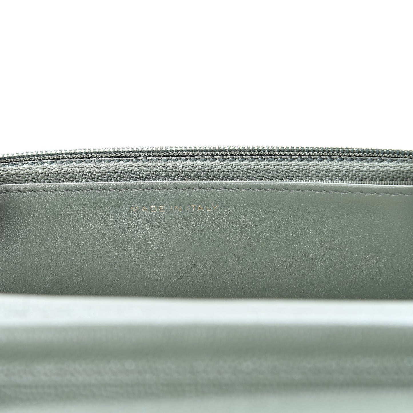 Iridescent Caviar Quilted Wallet On Chain WOC Green