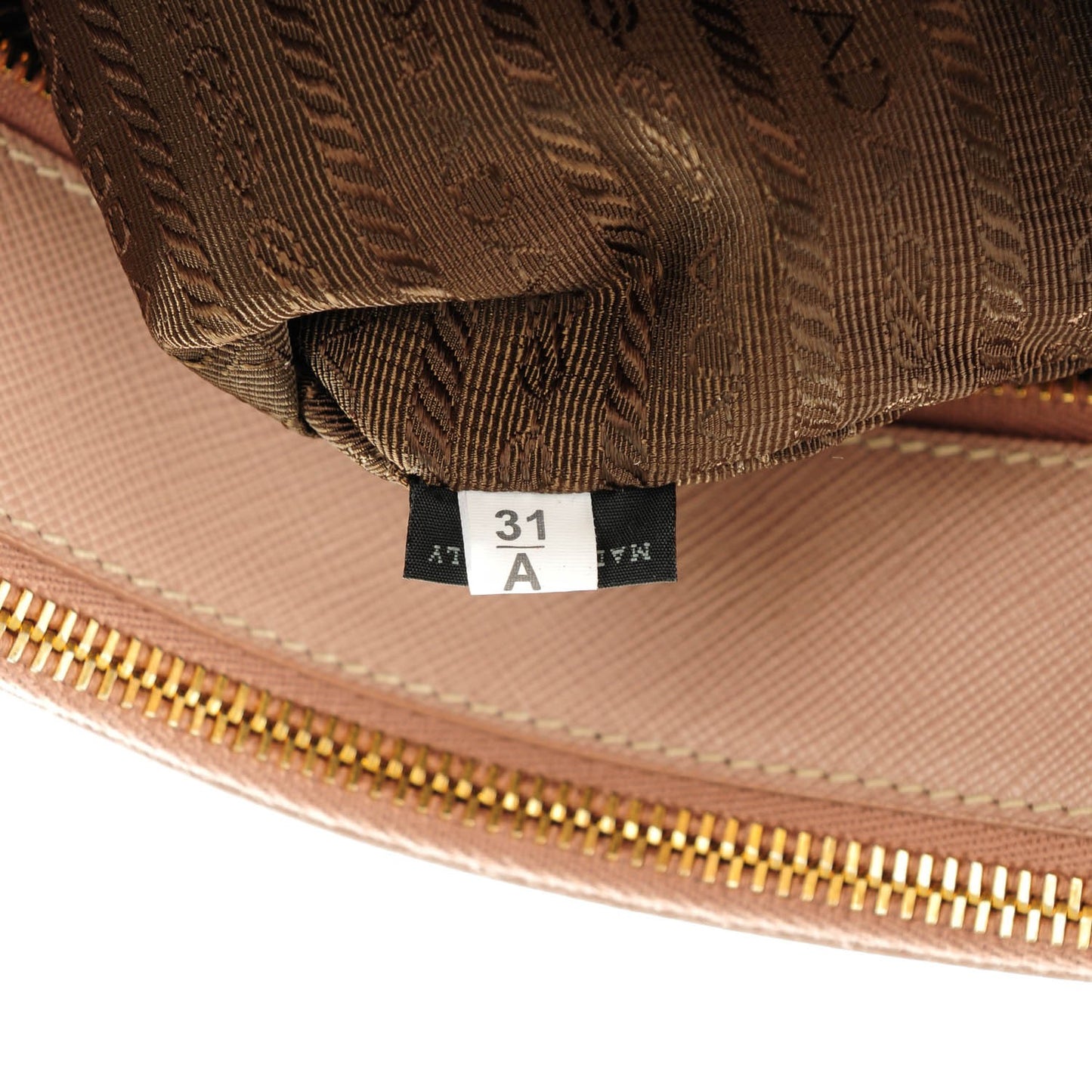Saffiano Large Galleria Double Zip Tote Cammeo