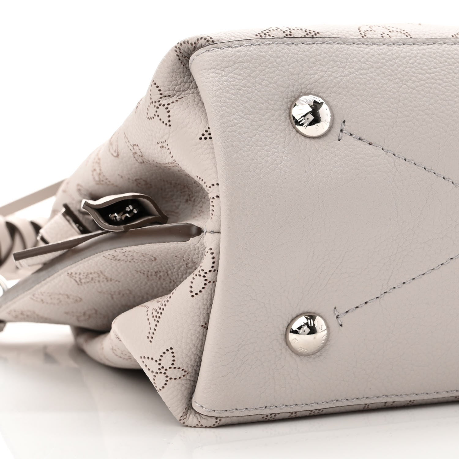 Louis Vuitton Mahina Muria Brume 8 of 9