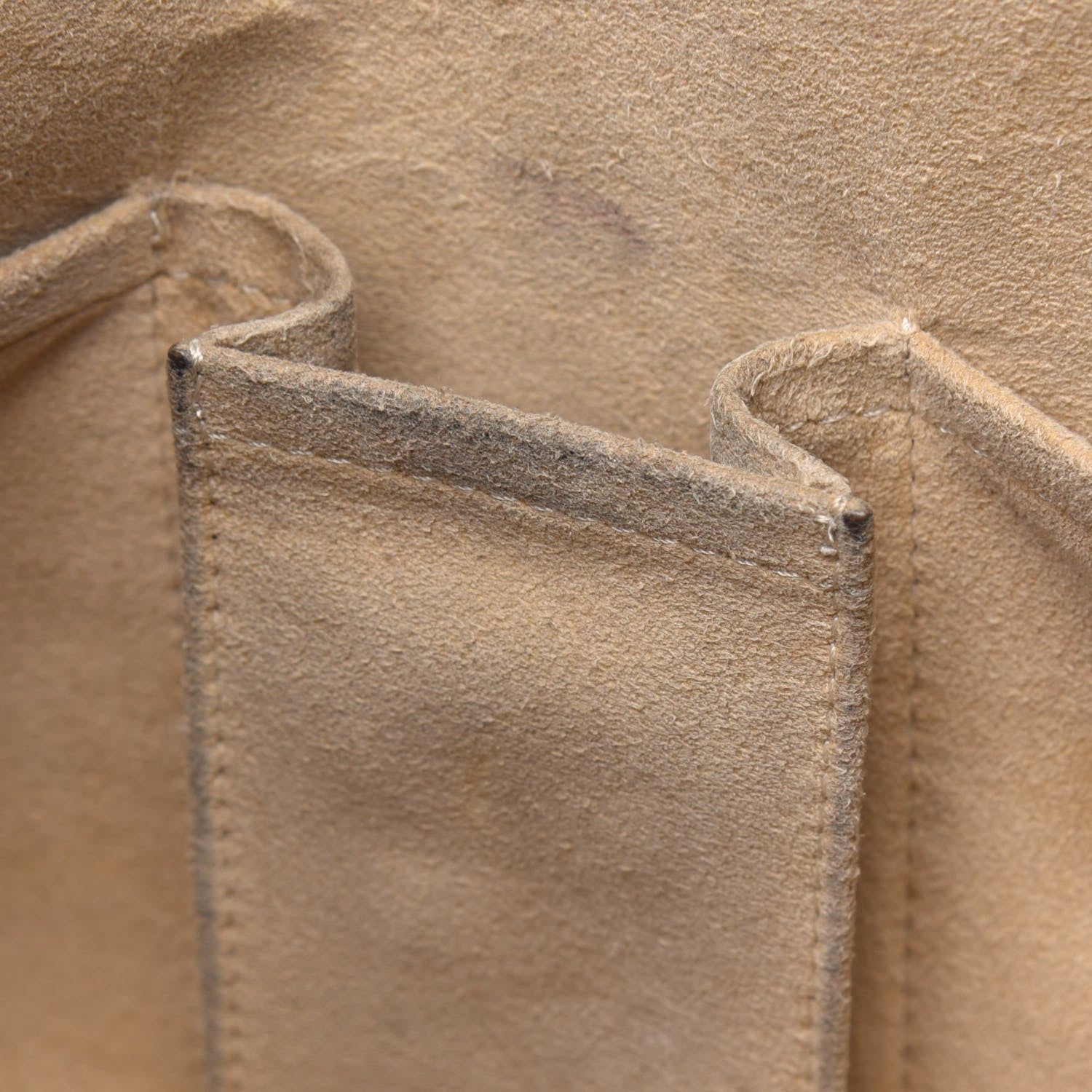 Louis Vuitton Monogram Luco 9 of 28