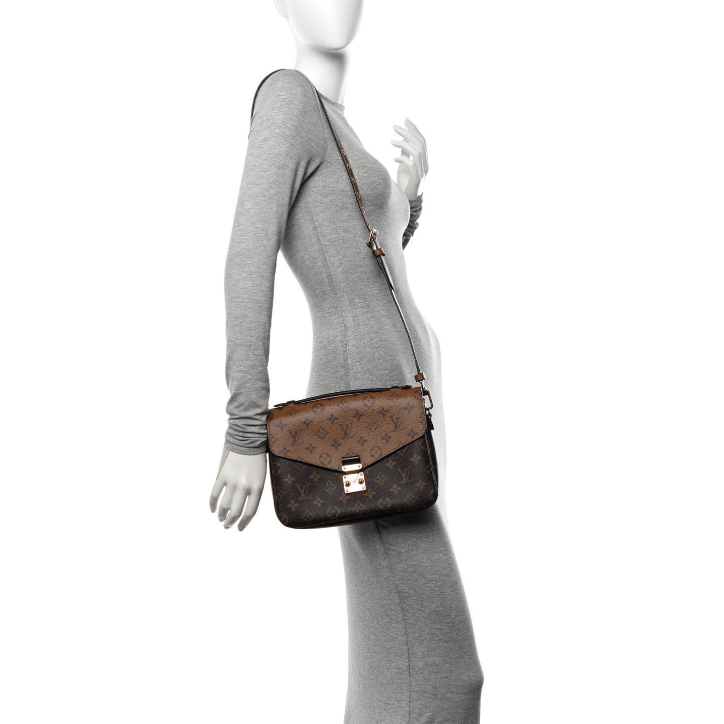Reverse Monogram Pochette Metis