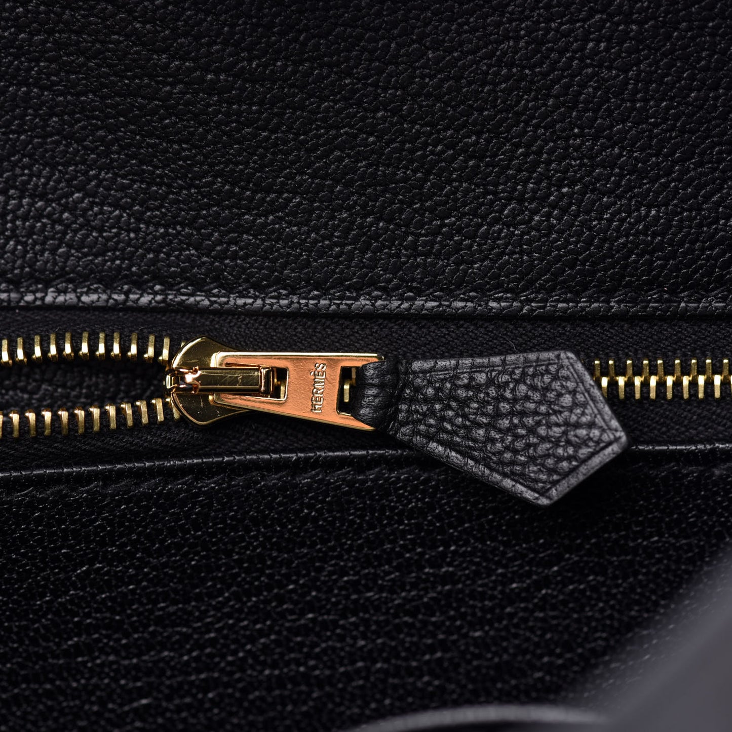 Taurillon Novillo Shiny Niloticus Crocodile Birkin Touch 25 Black