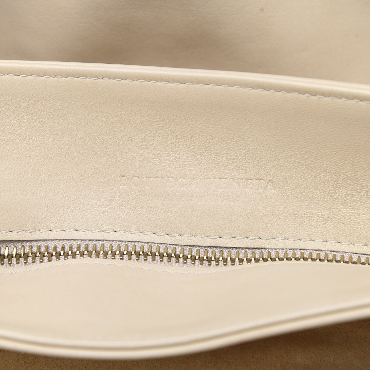 Bottega Veneta Nappa Intrecciato Convertible Duffel Colonial 8 of 16