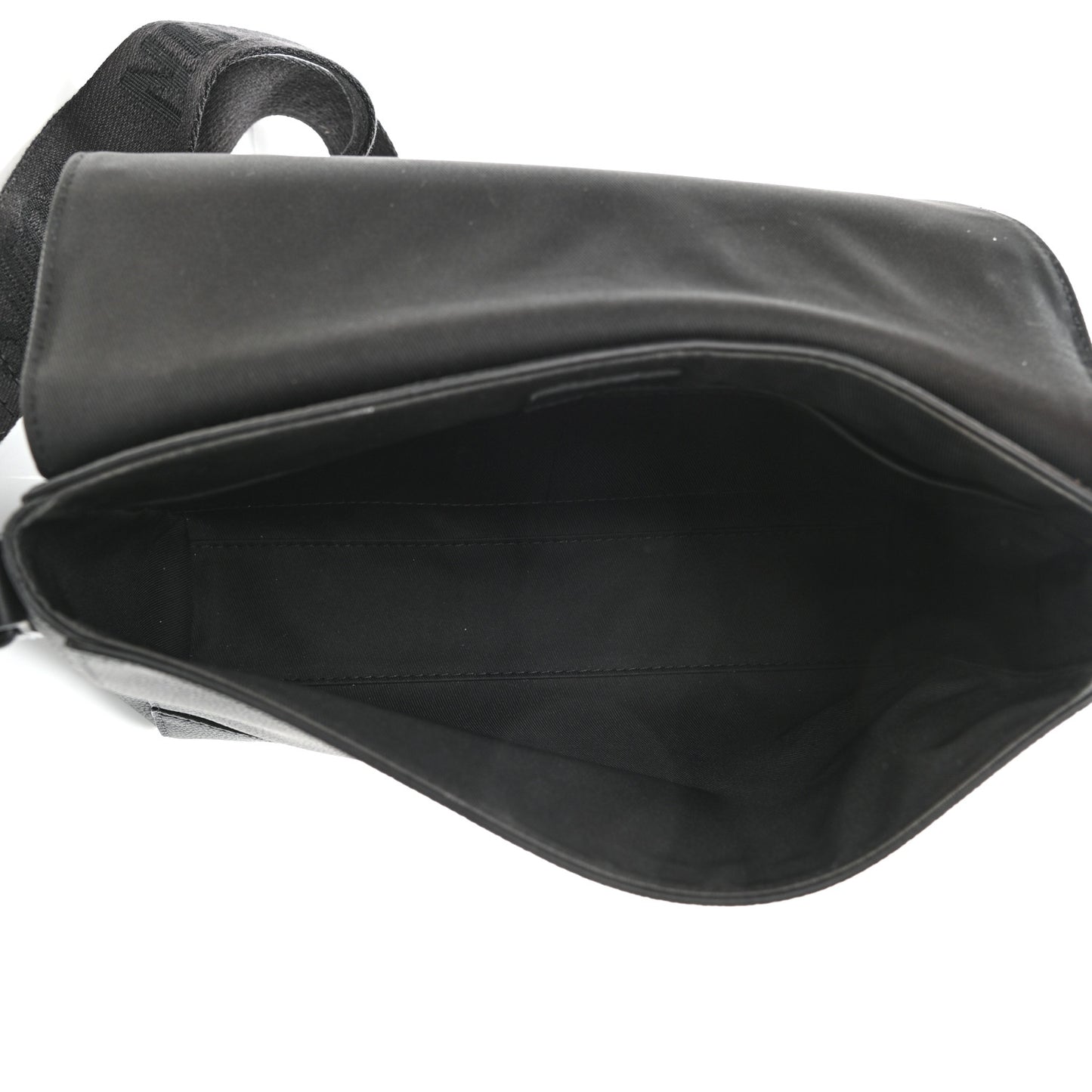 Calfskin Aerogram Messenger Black