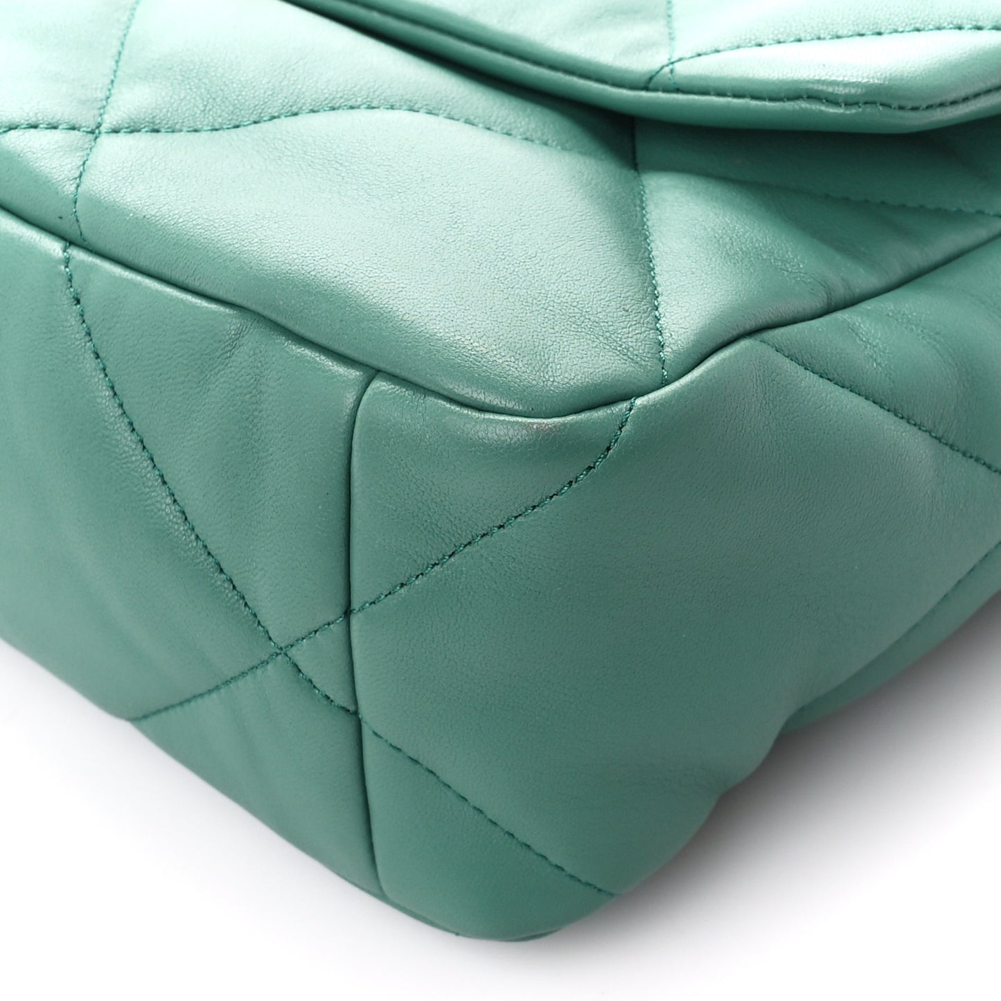 Lambskin Quilted Large Chanel 19 Flap Dark Green