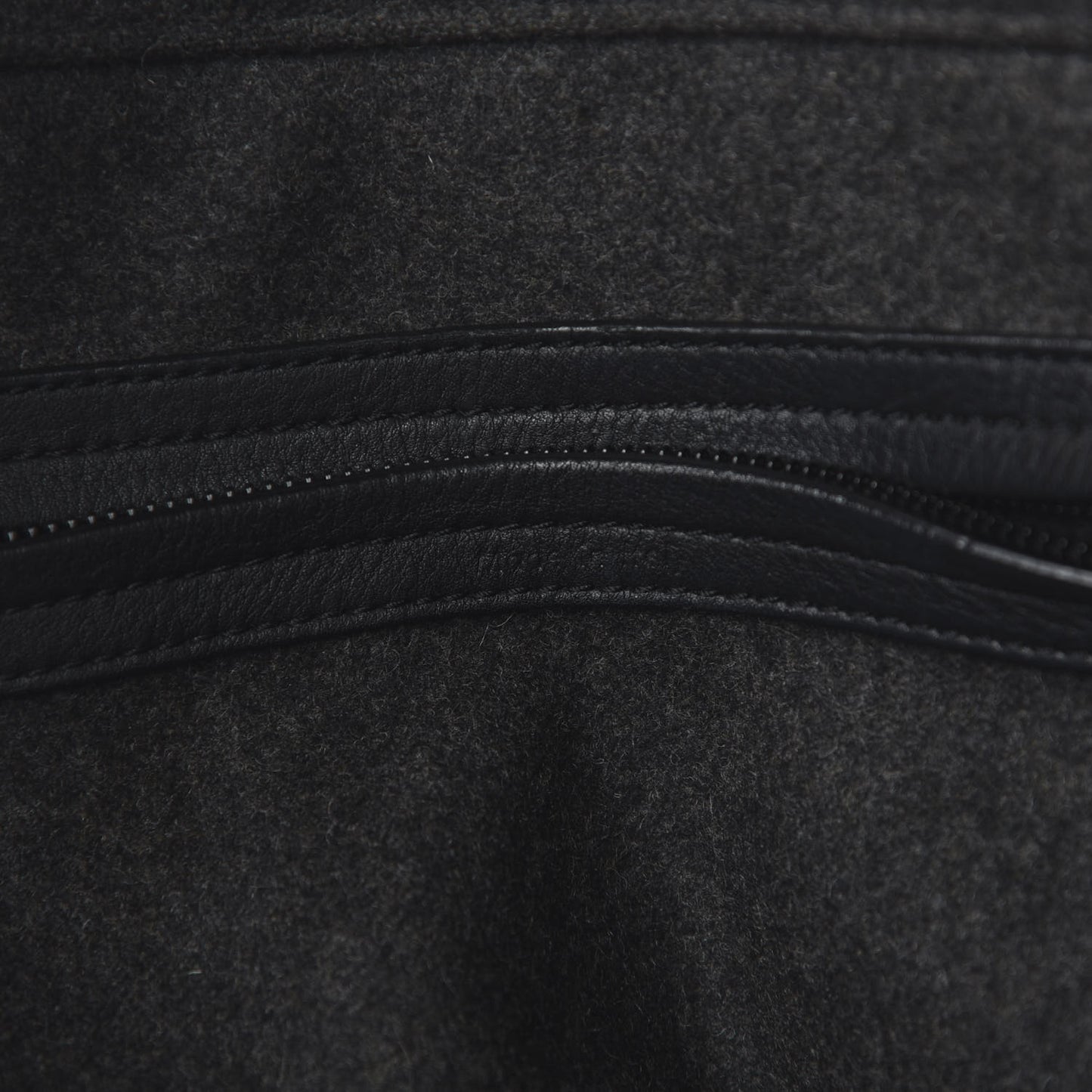 Felt Medium Phantom Luggage Grey
