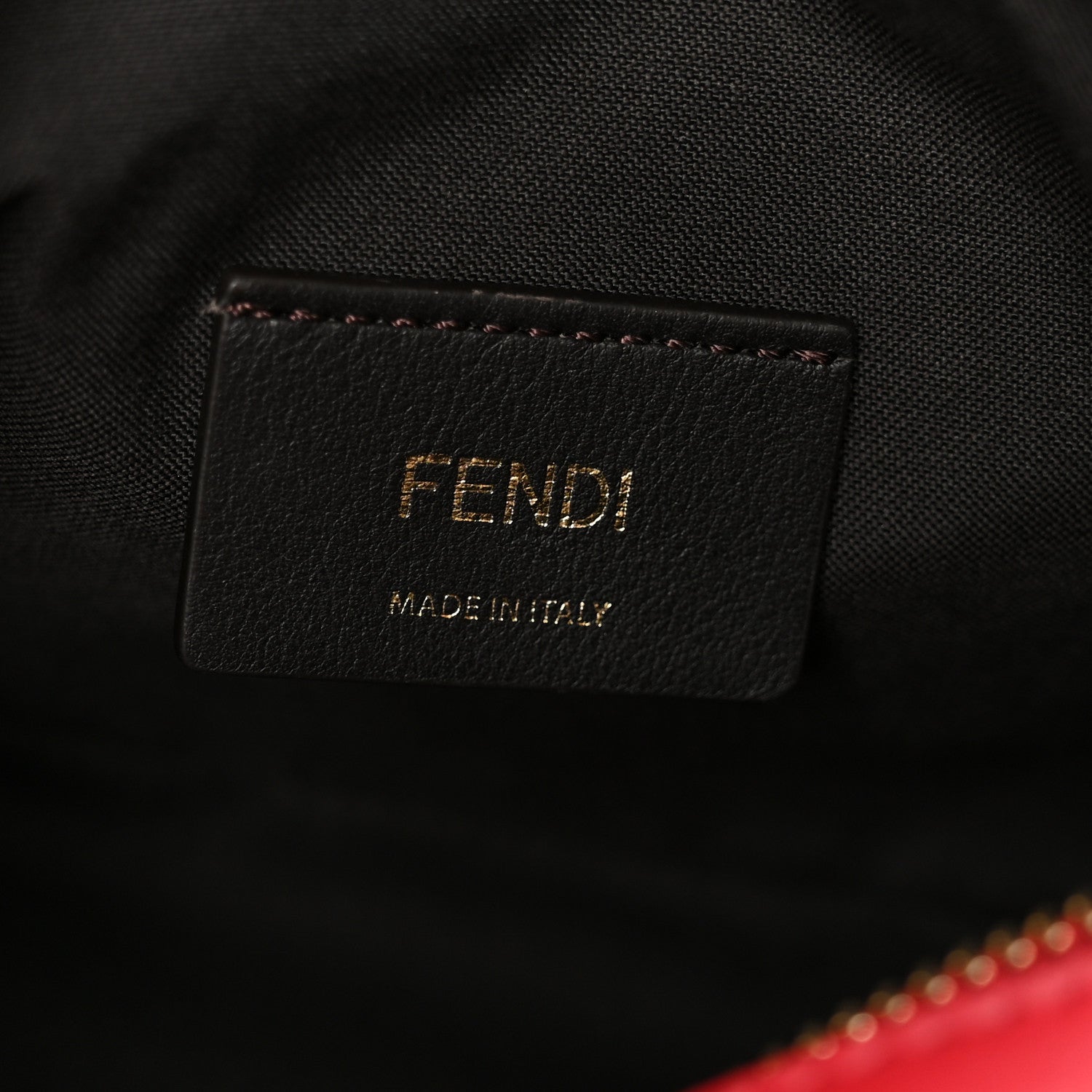 FENDI名刺入れCC CASE VIT.SOFT STAMPA FF 1974 Fendi Vitello Century FF 1974 Embossed Mini Camera Case Fragola
