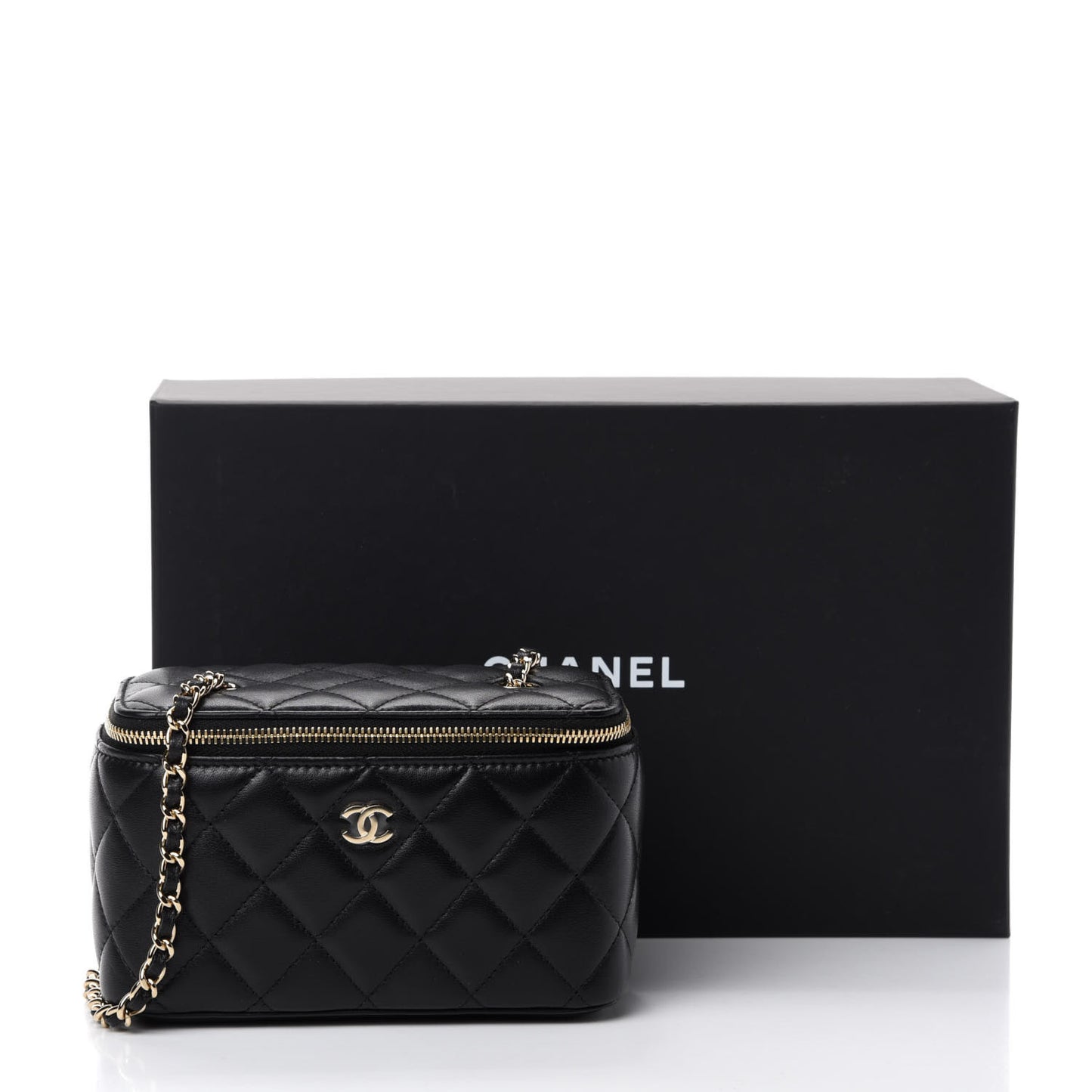 Lambskin Quilted Small Vanity Case With Chain Black